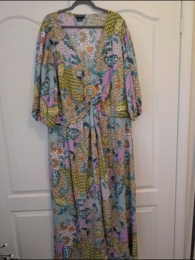 Chic Printed V-Neck Maxi Dress